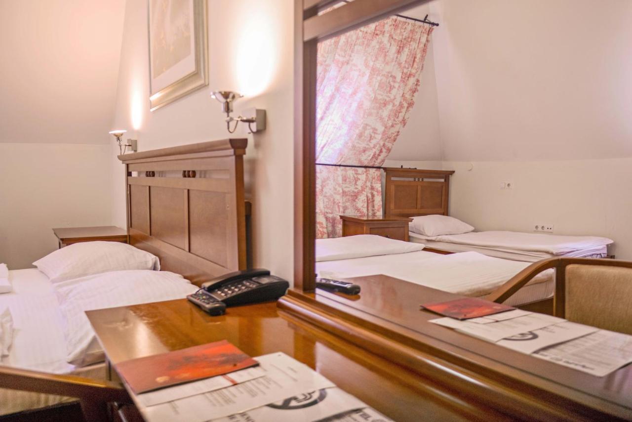 ולאסיץ Hotel Pahuljica מראה חיצוני תמונה