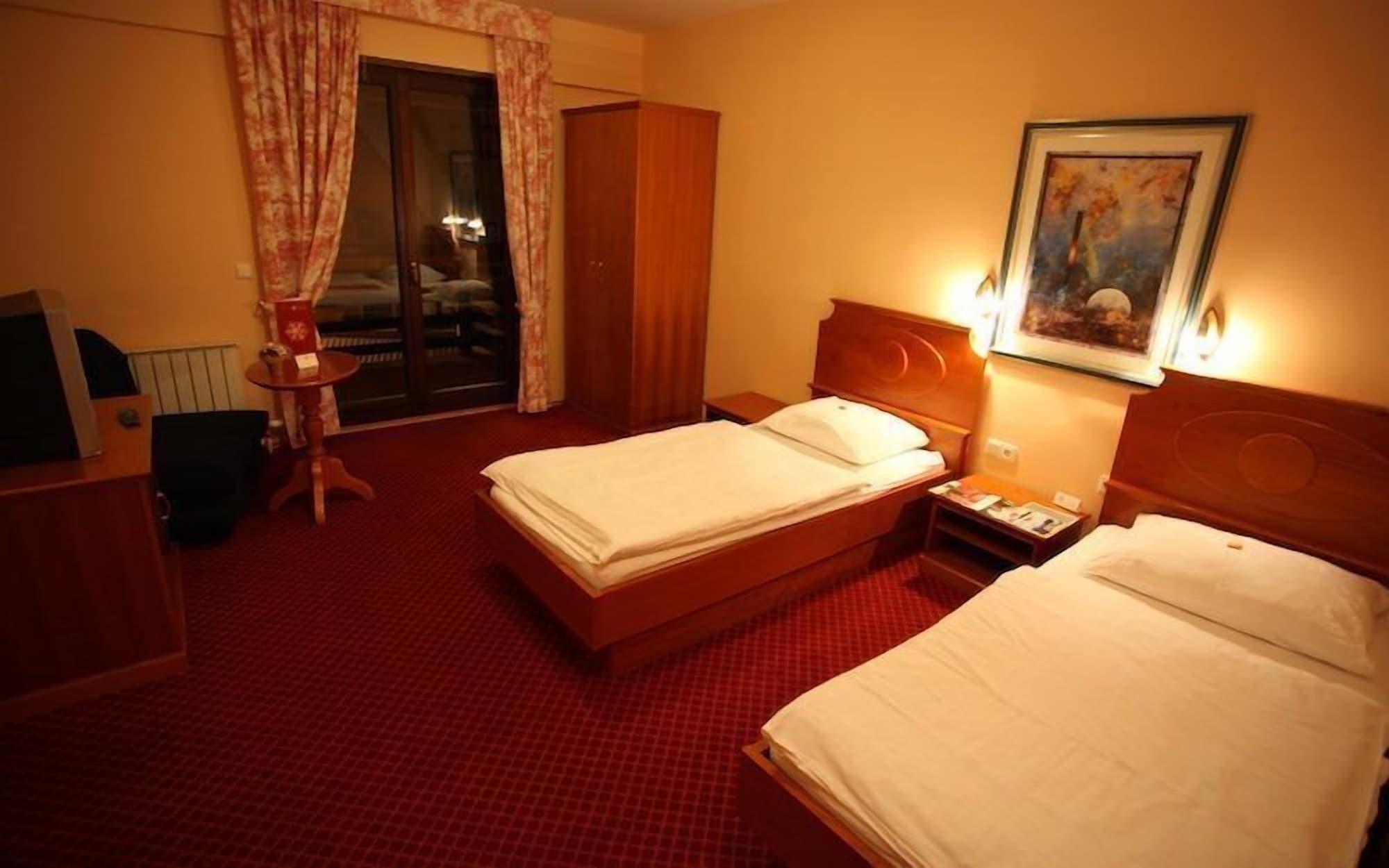 ולאסיץ Hotel Pahuljica מראה חיצוני תמונה