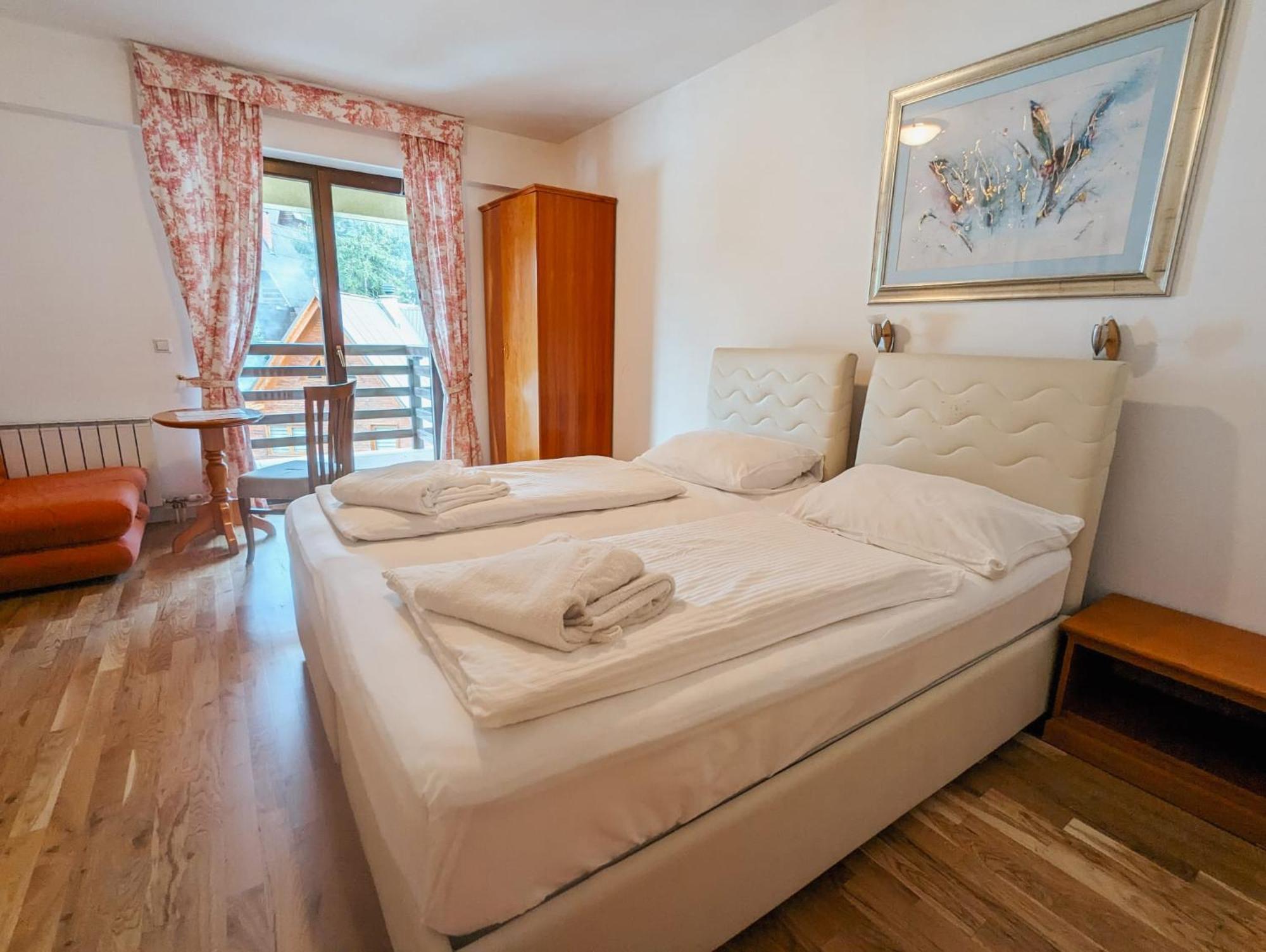 ולאסיץ Hotel Pahuljica מראה חיצוני תמונה